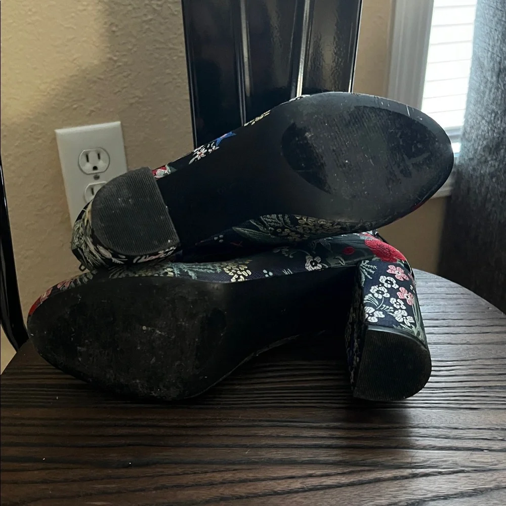 Attention Navy Floral Embroidered Ankle Boots - Picture 6 of 9